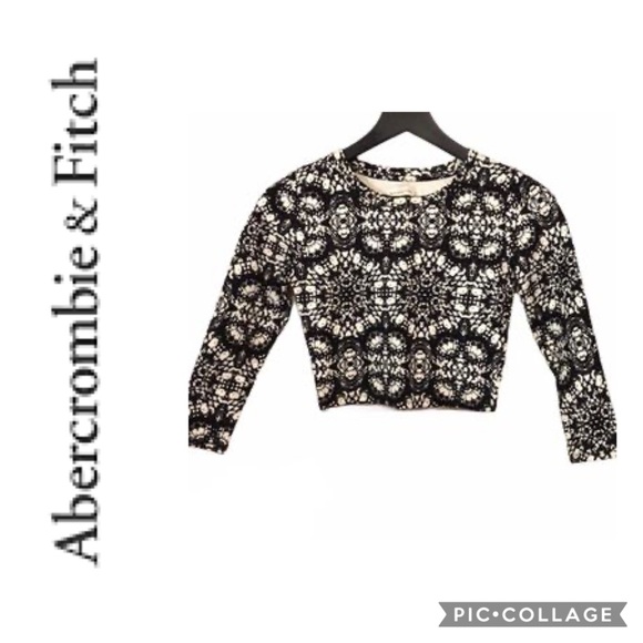 Abercrombie & Fitch Tops - Abercrombie and Fitch Crop Top